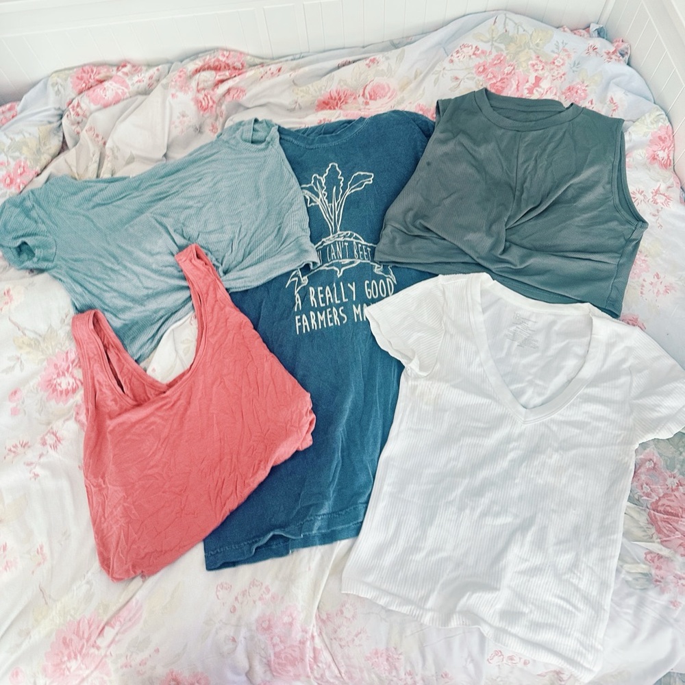 Assorted Casual Tops in Blue, Green, Pink, and White